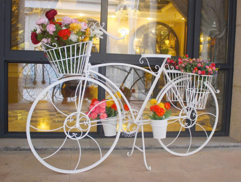 Xe đẹp sắt trang trí không gian ngoài trời, nâng tầm vẻ đẹp và phong cách Xe đẹp sắt trang trí không gian ngoài trời, nâng tầm vẻ đẹp và phong cách