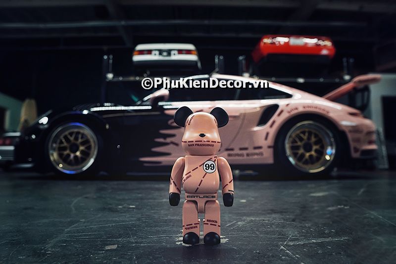 Tranh dán tường gấu Bear Brick phong cách đương đại tối giản, tạo không gian nghệ thuật Tranh dán tường gấu Bear Brick phong cách đương đại tối giản, tạo không gian nghệ thuật