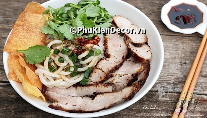 Tranh dán tường mí quảng - cao lầu nổi tiếng của xứ Quảng, phổ cổ Hội An xinh đẹp của Việt Nam Tranh dán tường mí quảng - cao lầu nổi tiếng của xứ Quảng, phổ cổ Hội An xinh đẹp của Việt Nam