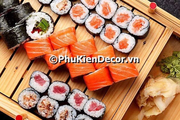 Tranh dán tường các món sushi tươi ngon hấp dẫn, tạo sự trải nghiệm tuyệt vời cả thị giác và vị giác Tranh dán tường các món sushi tươi ngon hấp dẫn, tạo sự trải nghiệm tuyệt vời cả thị giác và vị giác