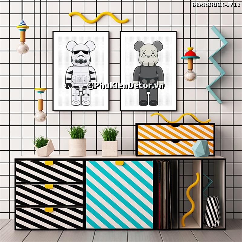 Tranh gấu Bear Brick kết hợp nhiều màu sắc nổi bật, tạo không gian tươi sáng Tranh gấu Bear Brick kết hợp nhiều màu sắc nổi bật, tạo không gian tươi sáng