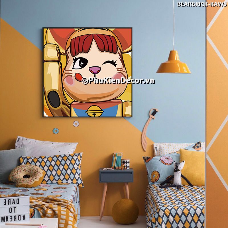 Tranh gấu Kaws nhiều màu sắc, sinh động, đáng yêu, trang trí không gian nổi bật Tranh gấu Kaws nhiều màu sắc, sinh động, đáng yêu, trang trí không gian nổi bật