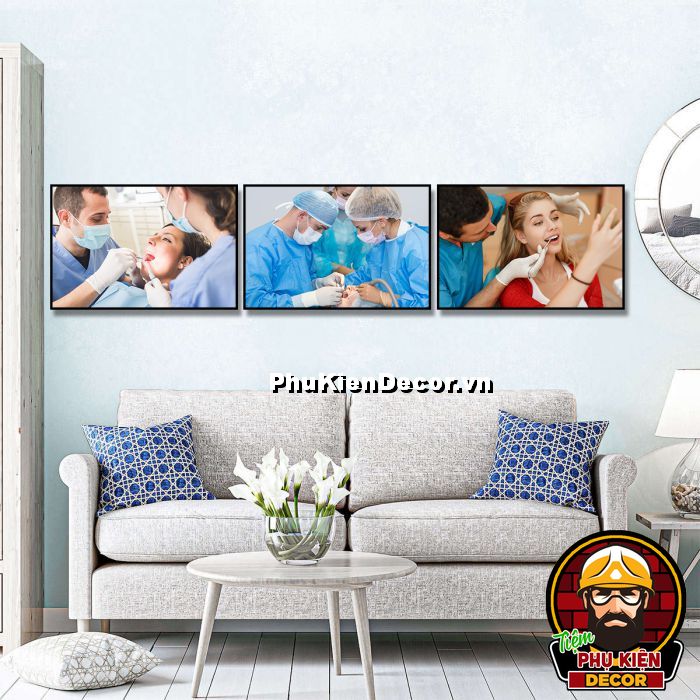 Tranh nha sĩ và bệnh nhân gần gũi, thân thiện tạo cảm giác thoải mái cho bệnh nhân đến phòng khám bạn Tranh nha sĩ và bệnh nhân gần gũi, thân thiện tạo cảm giác thoải mái cho bệnh nhân đến phòng khám bạn