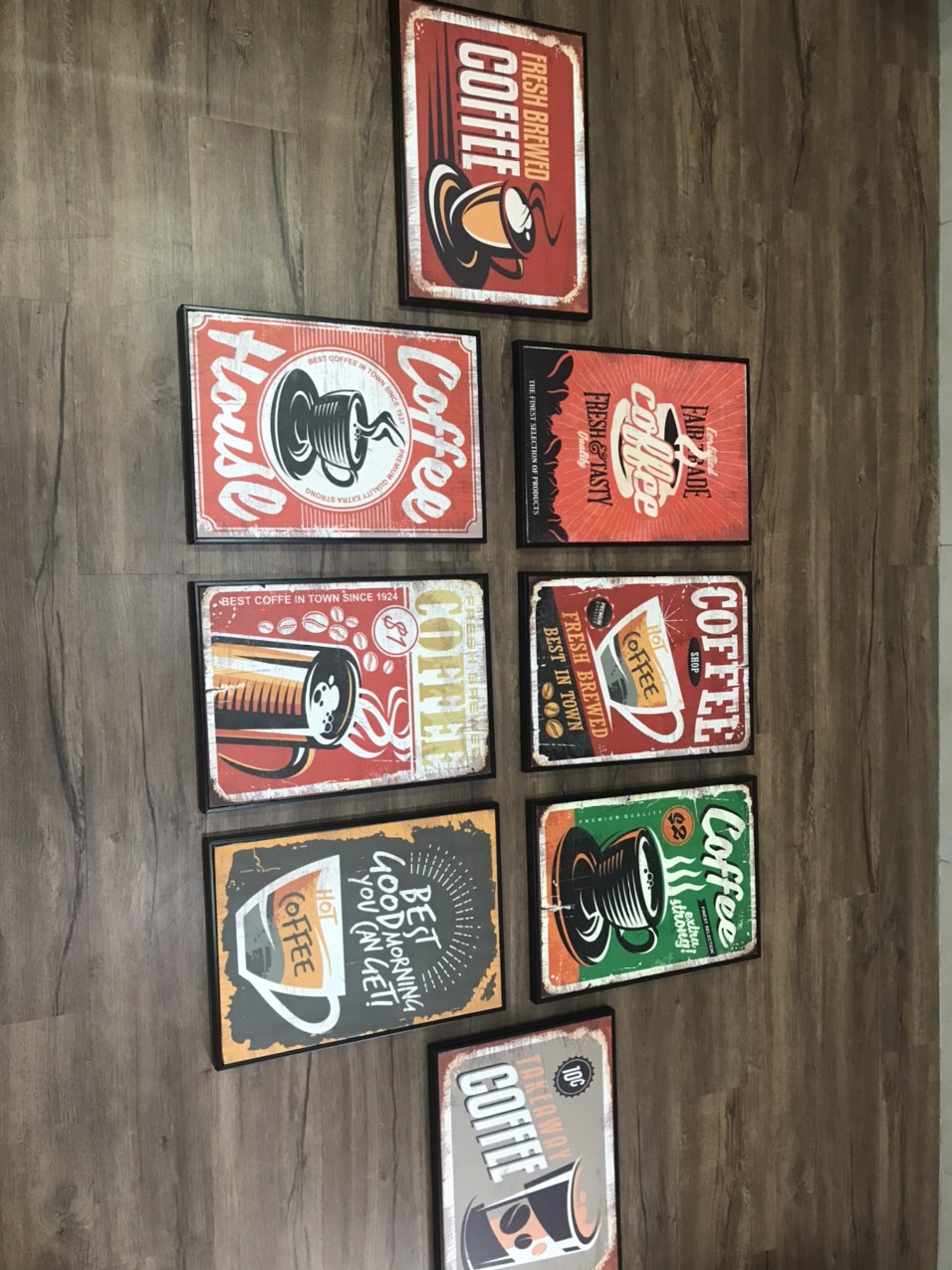 Tranh treo tường quán cafe, bia phong cách ấn tượng, phá cách Tranh treo tường quán cafe, bia phong cách ấn tượng, phá cách