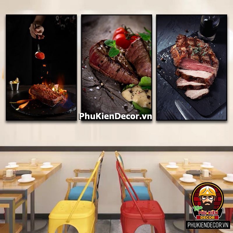 Tranh treo tường bộ 3 bức trang trí quán bò bít tết - bò nướng BBQ thơm ngon, lôi cuốn khách hàng trải nghiệm Tranh treo tường bộ 3 bức trang trí quán bò bít tết - bò nướng BBQ thơm ngon, lôi cuốn khách hàng trải nghiệm