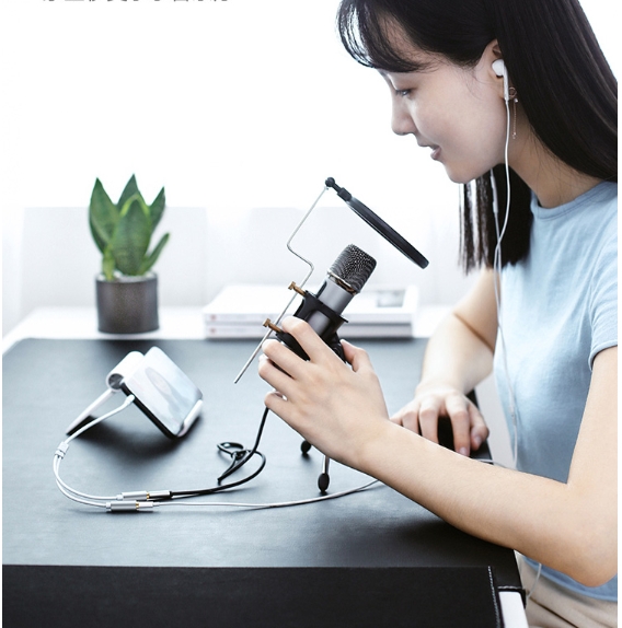 Cáp âm thanh chia mic và audio Ugreen 30618 Cáp âm thanh chia mic và audio Ugreen 30618