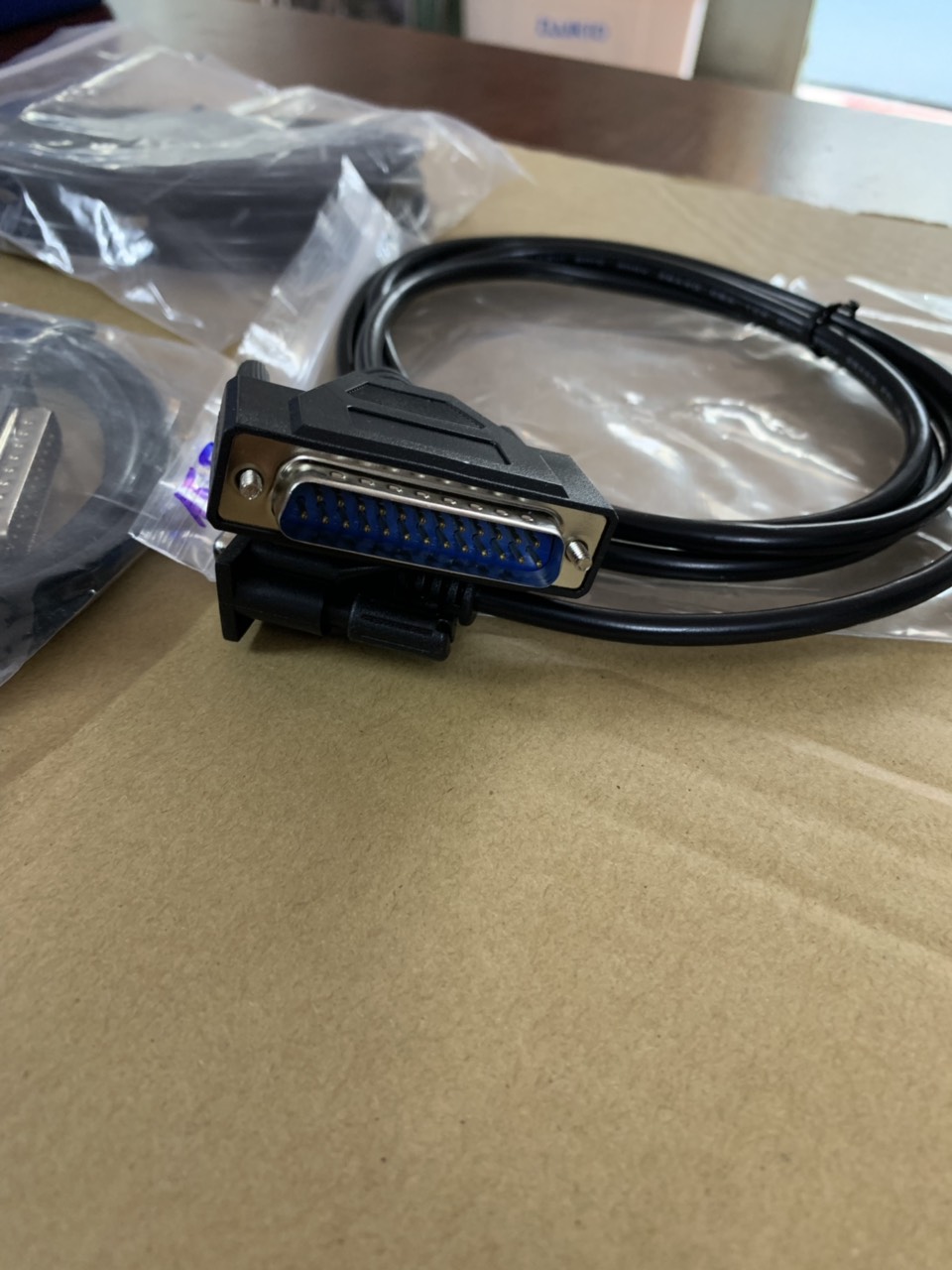 Cáp chuyển DB9 (F) sang DB25 (M) dài 1.5m Saikang