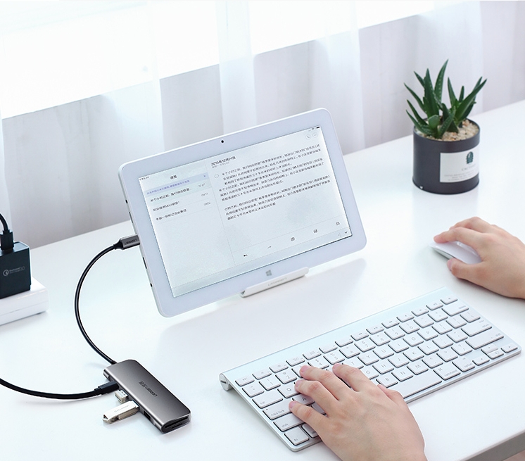 Cáp chuyển Type C to Hub USB 3.0 + Khe đọc thẻ nhớ SD/TF Ugreen 50598 Cáp chuyển Type C to Hub USB 3.0 + Khe đọc thẻ nhớ SD/TF Ugreen 50598