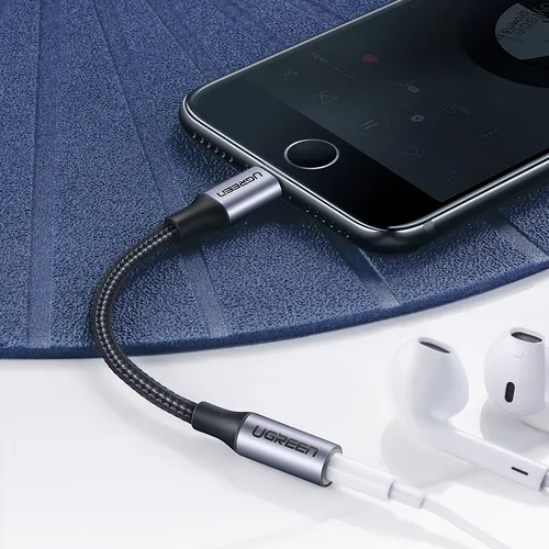 Cáp chuyển Lightning sang Audio 3.5mm Ugreen 30756