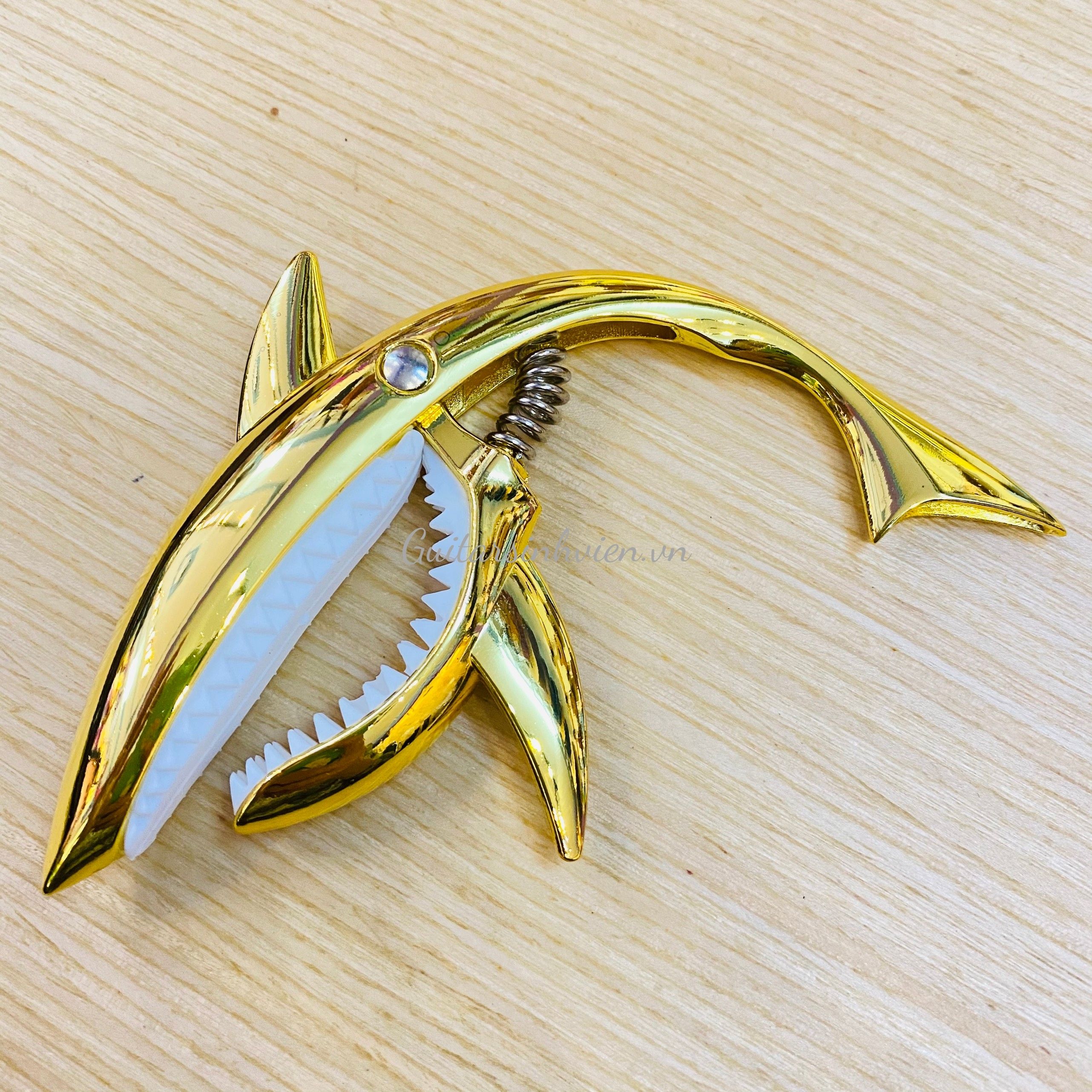 Capo hình cá mập Shack capo GC002 Capo hình cá mập Shack capo GC002