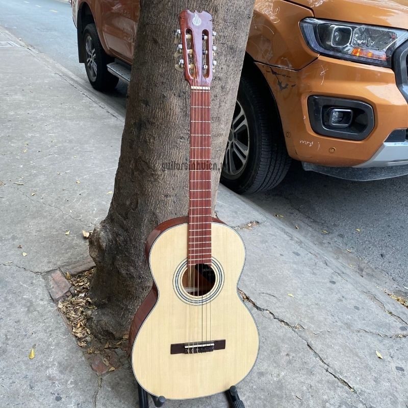 đàn guitar classic mini 3/4 gỗ hồng đào nguyên miếng SV-C1M đàn guitar classic mini 3/4 gỗ hồng đào nguyên miếng SV-C1M