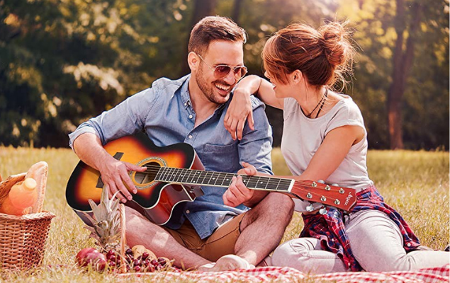 Học chơi đàn guitar có khó không? Học chơi đàn guitar có khó không?