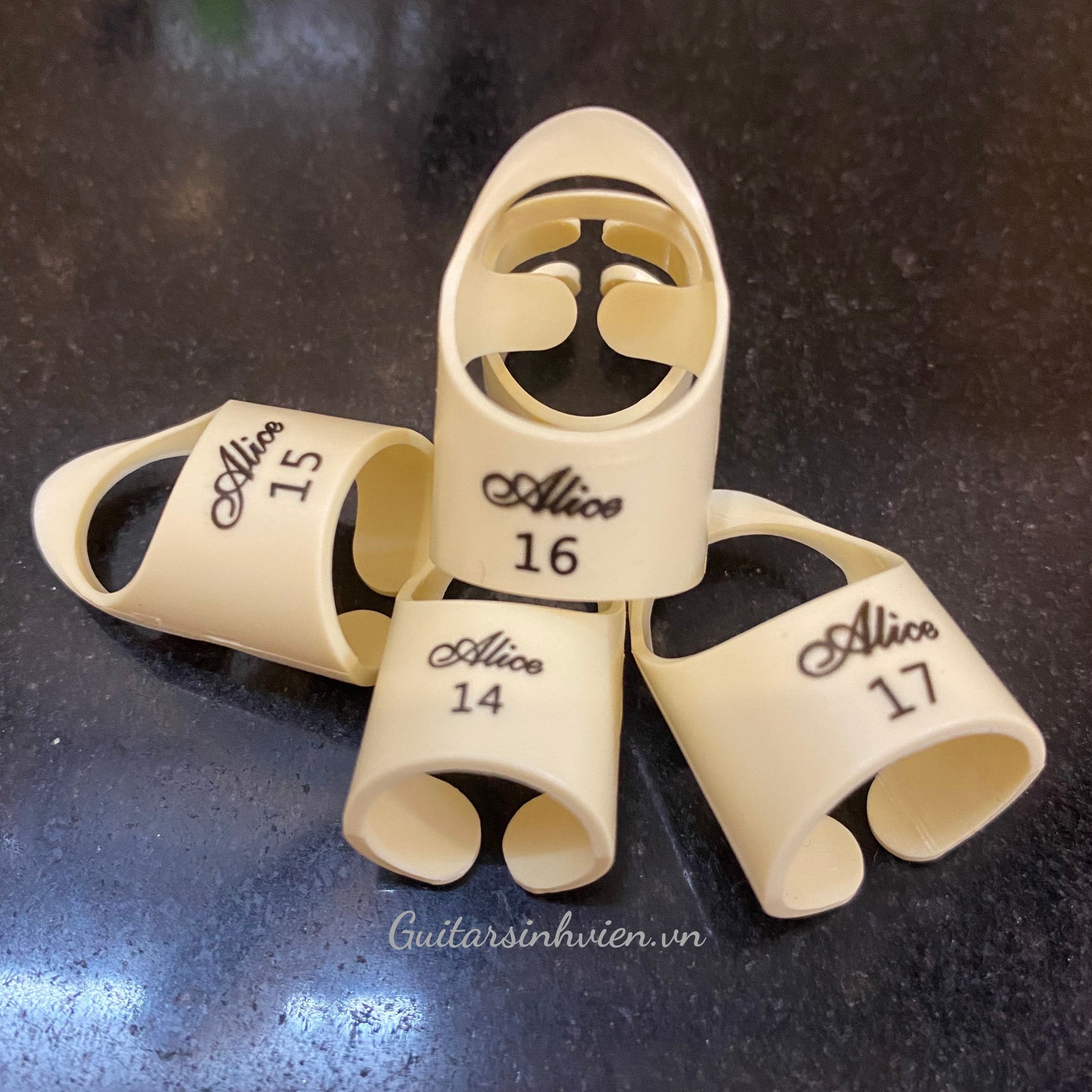 Móng giả gãy đàn Alice Móng giả gãy đàn Alice