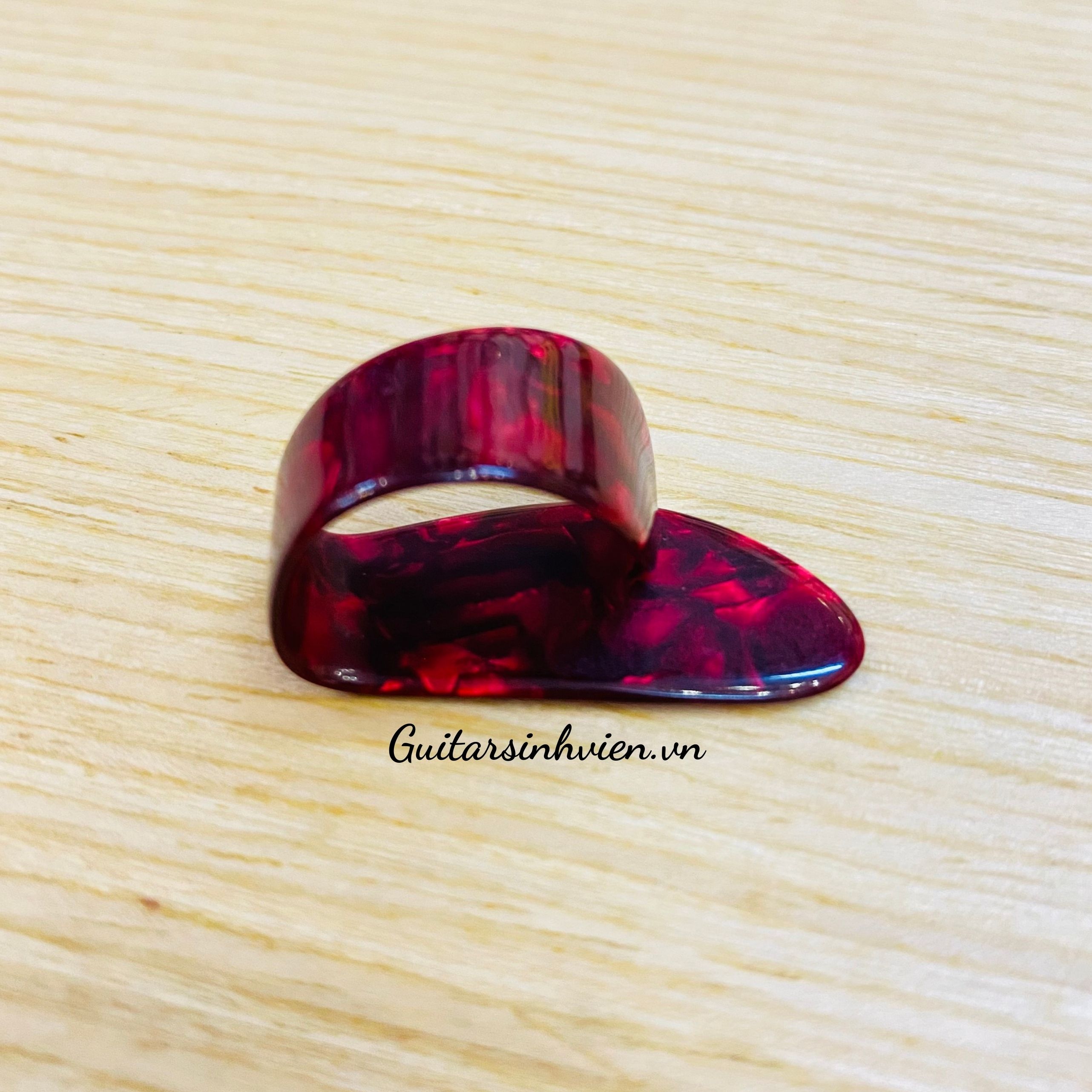 Móng giả gảy đàn dành cho ngón cái Móng giả gảy đàn dành cho ngón cái