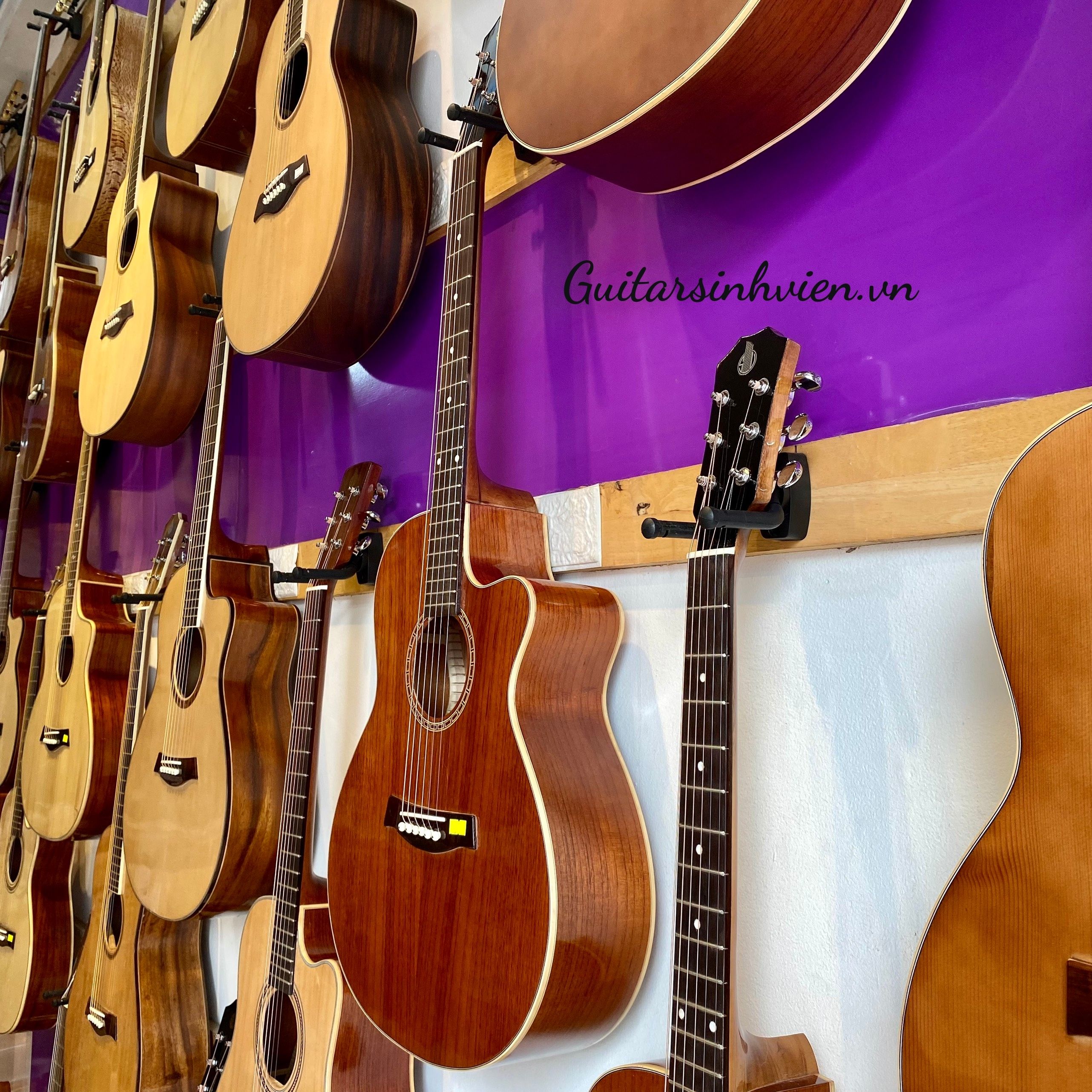 Tay treo đàn guitar gắn tường loại ngắn N1 Tay treo đàn guitar gắn tường loại ngắn N1