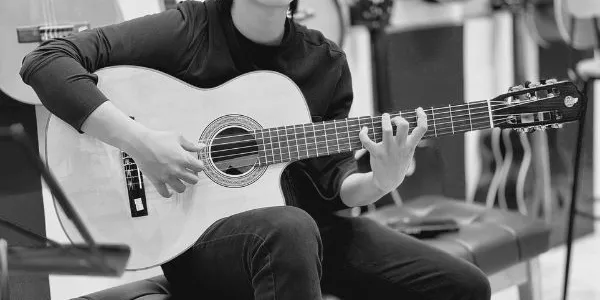 Shop Đàn Guitar Tân Bình - Địa Chỉ Tin Cậy Cho Tín Đồ Âm Nhạc