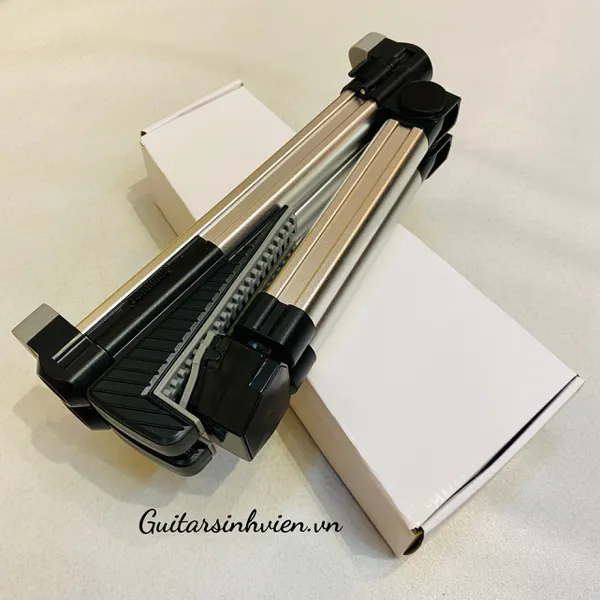 Chân để đàn guitar xếp gọn bằng nhôm cao cấp 