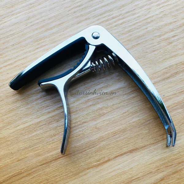 Capo đàn guitar có móc tháo chốt ghim CP2