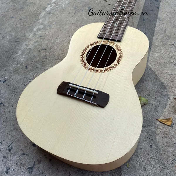 Đàn ukulele size concert gỗ mapple UKU23
