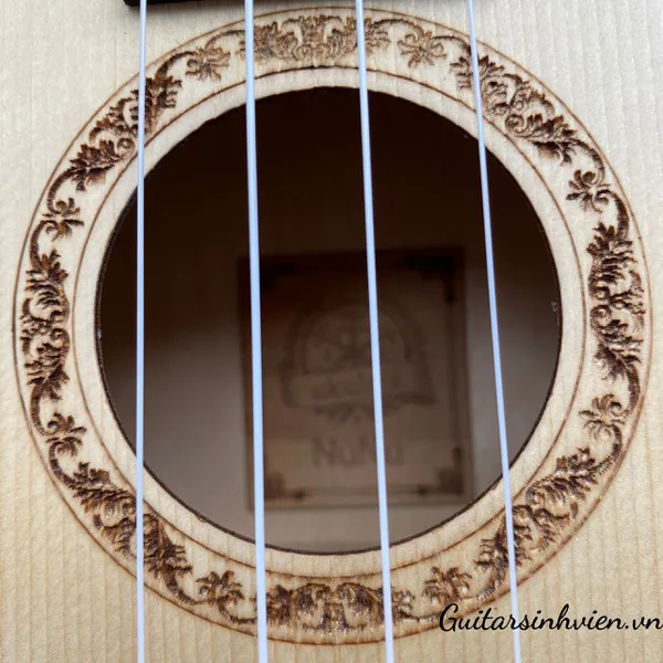 Đàn ukulele size concert gỗ mapple UKU23