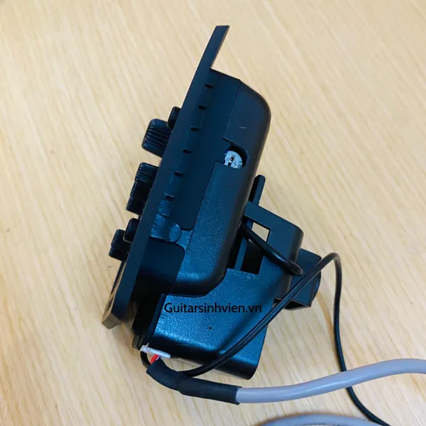 Lắp EQ Fishman Presys Blend 301 chính hãng