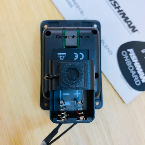 Lắp EQ Fishman Presys Blend 301 chính hãng