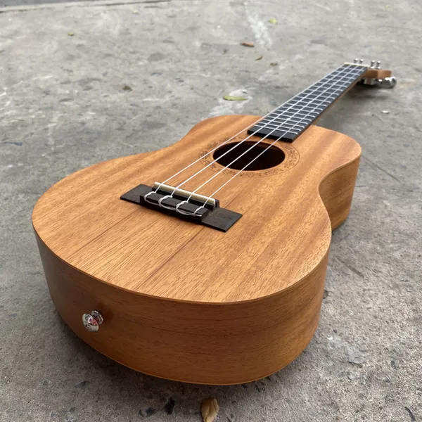 Đàn ukulele size tenor gỗ mahogany UKU23