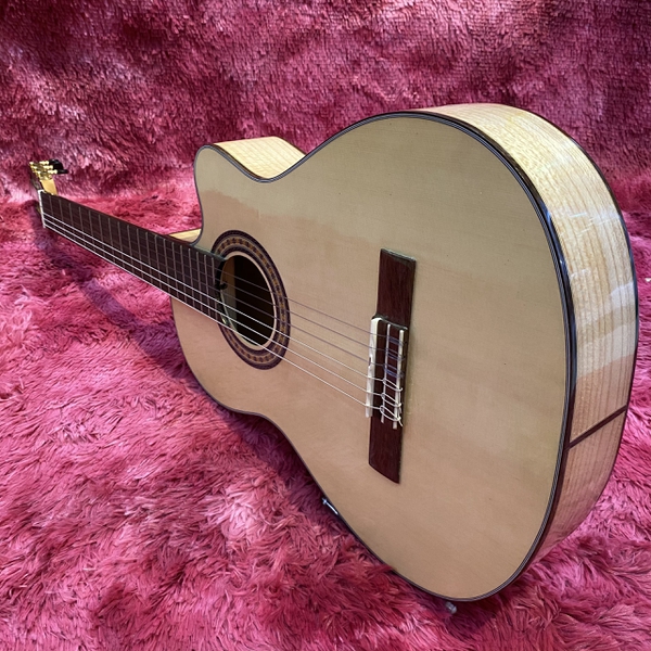 Đàn guitar classic thùng mỏng "Chí Tài" cao cấp SV-C6