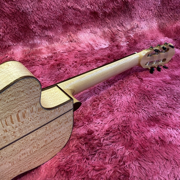 Đàn guitar classic thùng mỏng "Chí Tài" cao cấp SV-C6