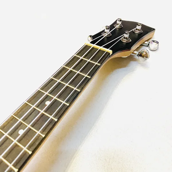 Đàn ukulele size concert gỗ mahogany