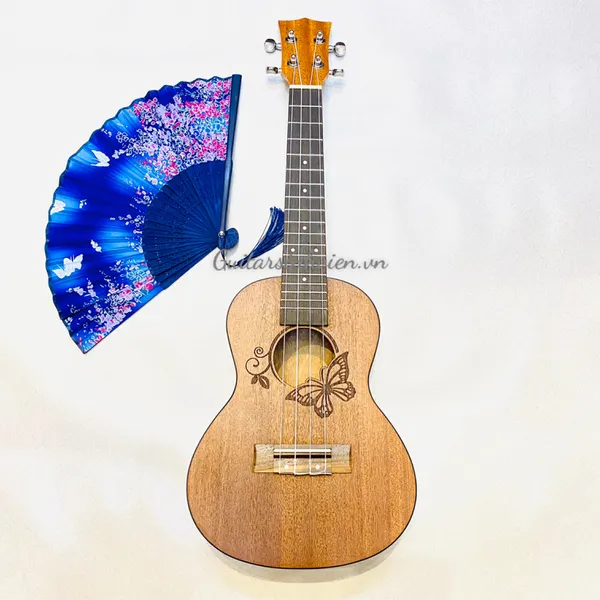 Đàn ukulele concert đẹp mắt uku23