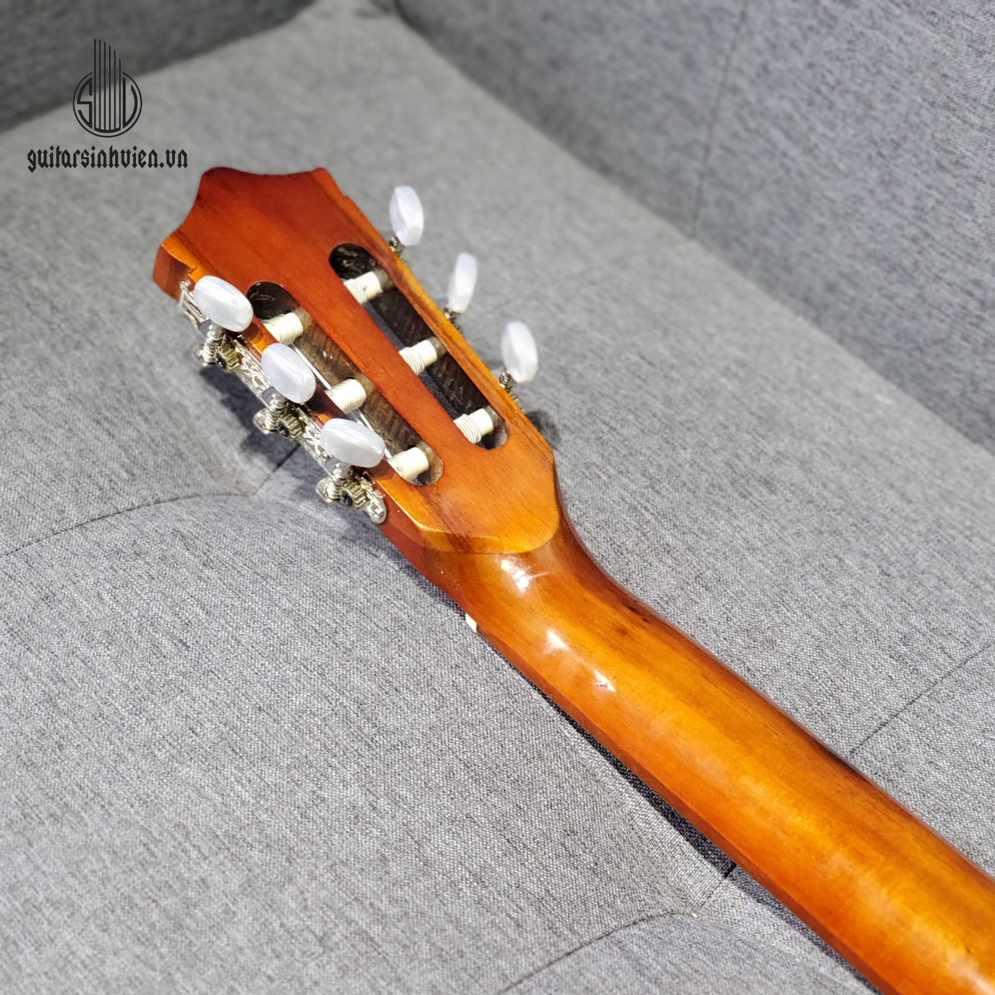 Đàn guitar classic giá rẻ SV - C1 - Bấm êm tay, có ty chống cong cần