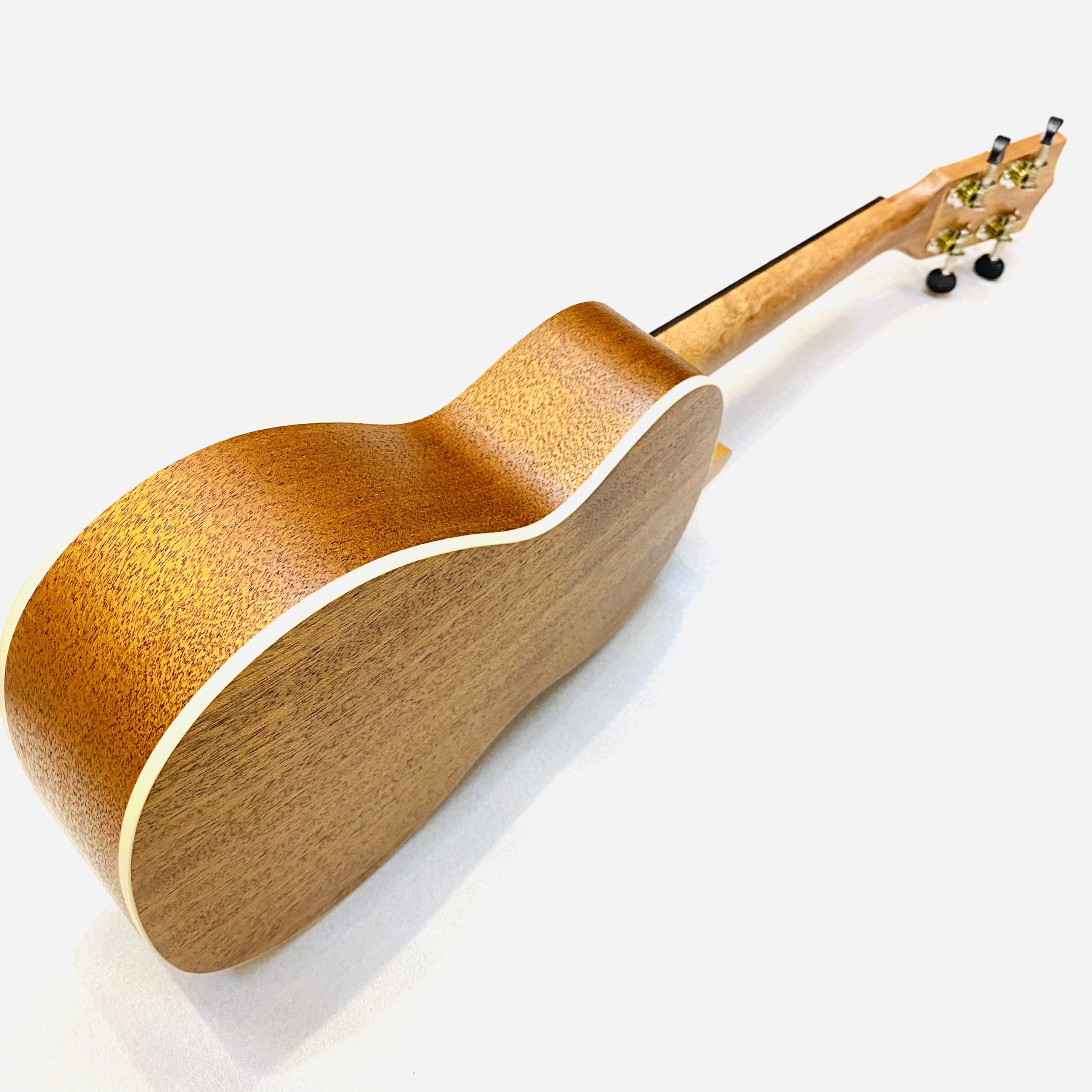 Đàn ukulele size concert gỗ mahogany UKU23