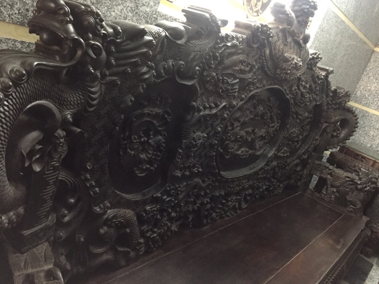 Ghế đẹp Long An gỗ cao cấp