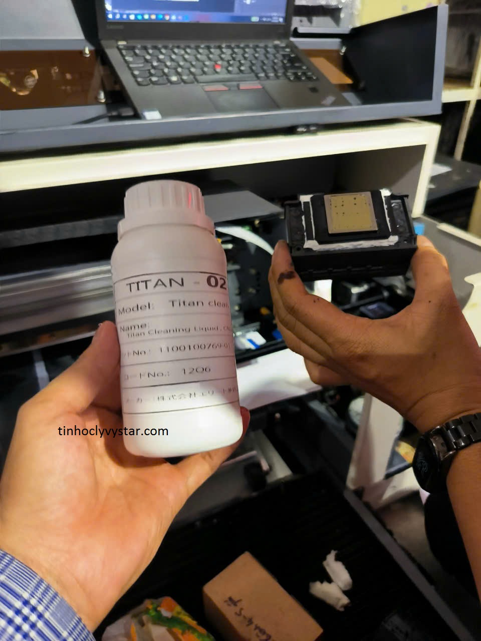 Cách Ngâm Đầu Phun Máy Epson Khổ Lớn Cách Ngâm Đầu Phun Máy Epson Khổ Lớn