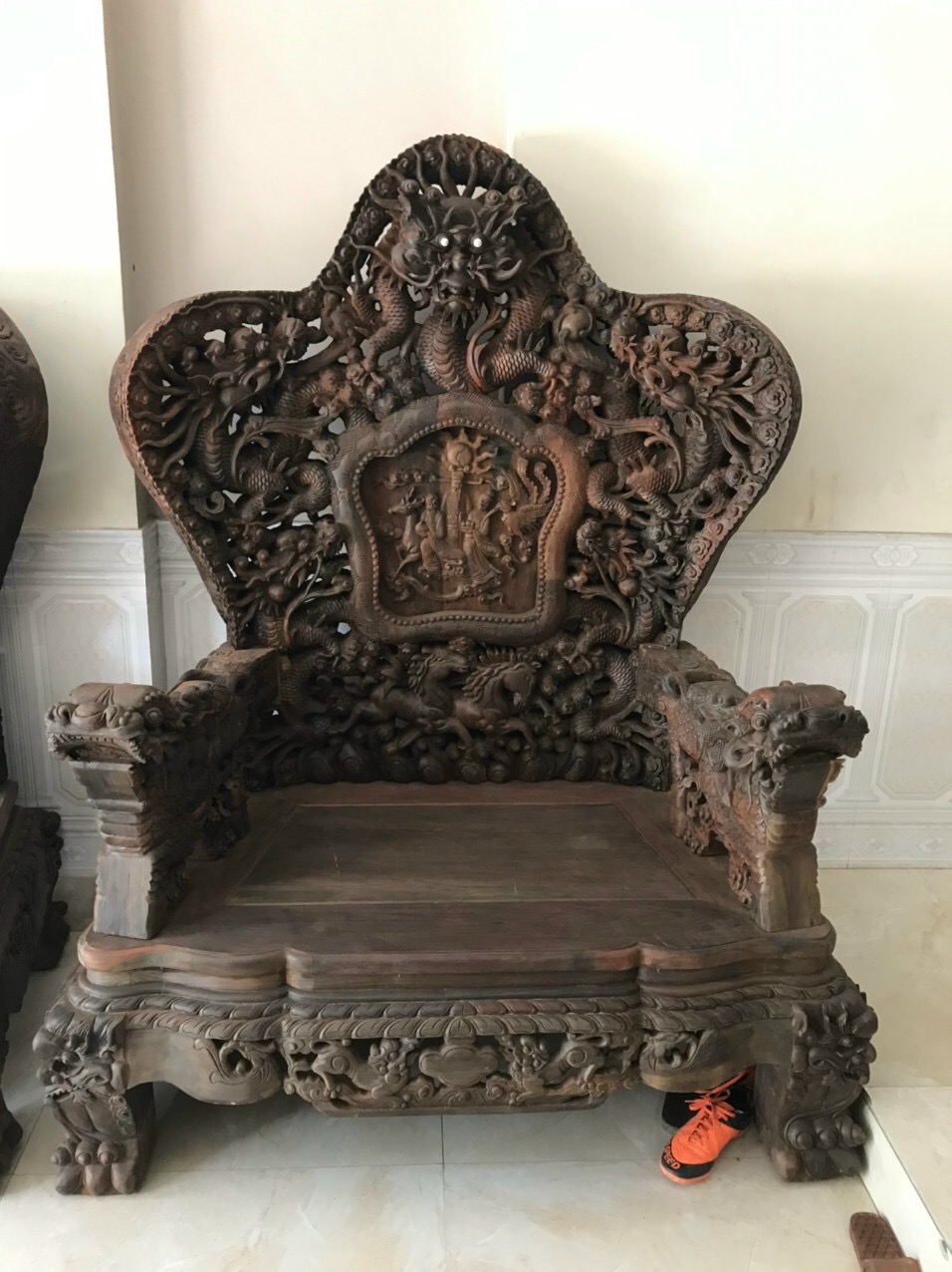 Ghế đẹp Long An gỗ cao cấp