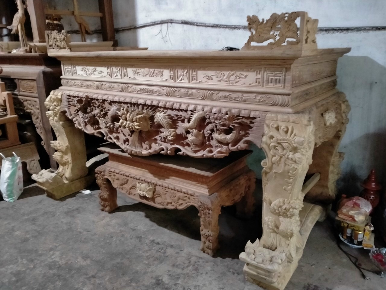 sập gỗ cao cấp Long An