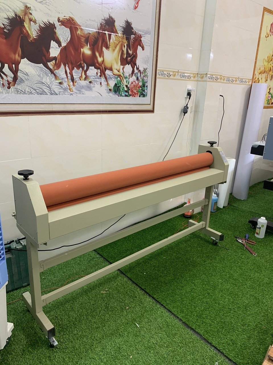 Máy cán màng nguội 1m6 cũ (Hàng thanh lý) Máy cán màng nguội 1m6 cũ (Hàng thanh lý)