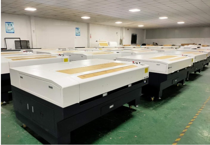 Máy Laser CO2: Máy Laser CO2: