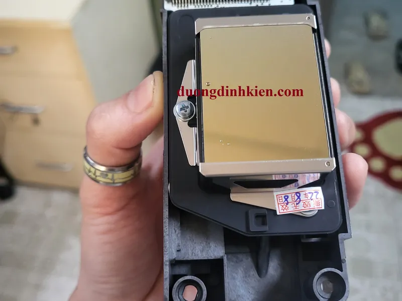 Đầu phun dx5 chính hãng  mặt vàng tem Epson