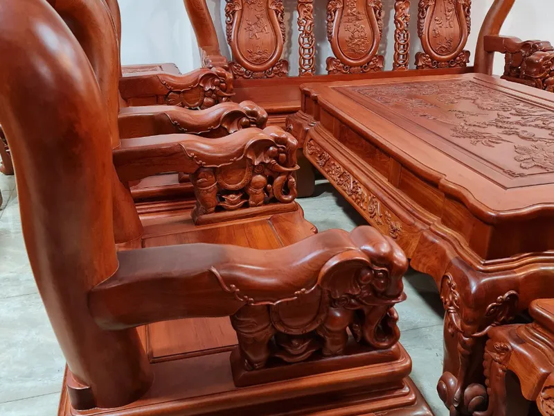 Bộ Bàn Ghế Voi Chiến Cột 13 - Gỗ Hương