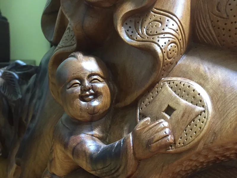 Gỗ hương là gì? Gỗ hương có tốt không? Giá gỗ hương bao nhiêu? Cách nhận biết gỗ hương mới nhất 2022