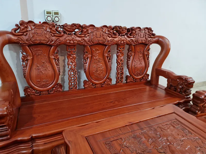 Bộ Bàn Ghế Voi Chiến Cột 13 - Gỗ Hương