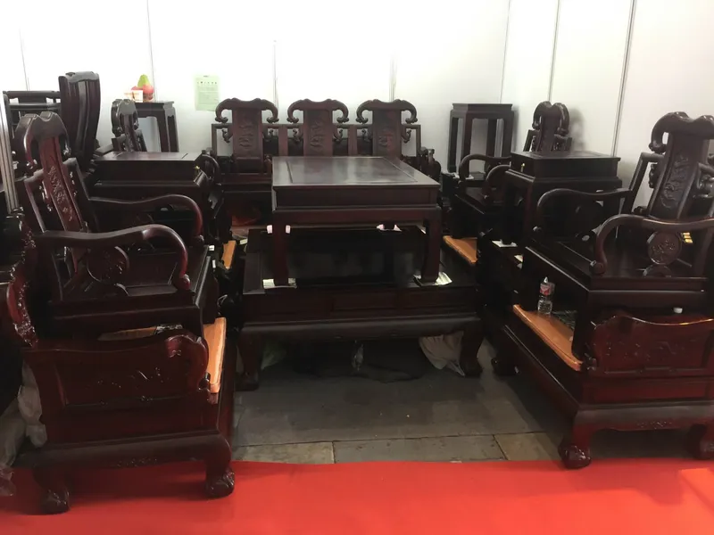 CÁC MẪU BÀN GHẾ SANG TRỌNG ĐẲNG CẤP