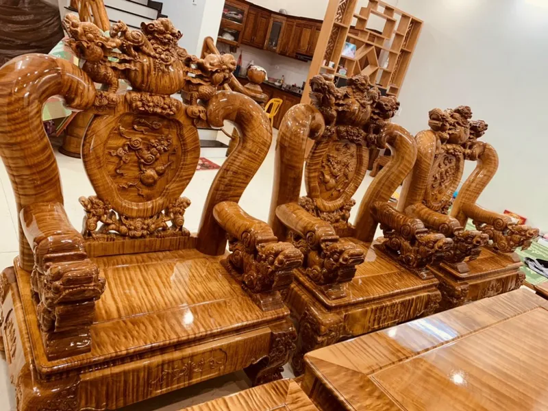 BÀN GHẾ ĐINH CHUN SIÊU VIP