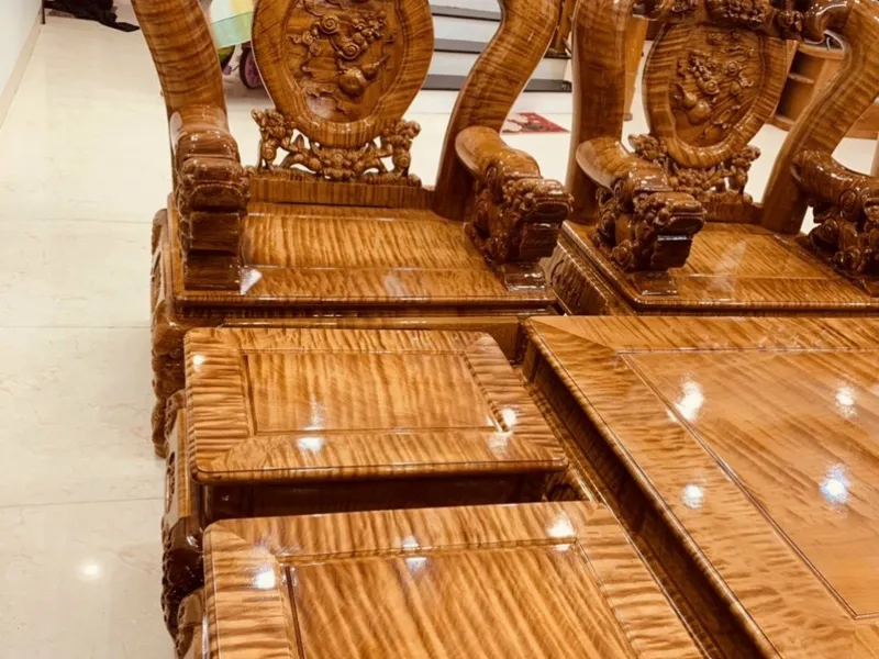 BÀN GHẾ ĐINH CHUN SIÊU VIP