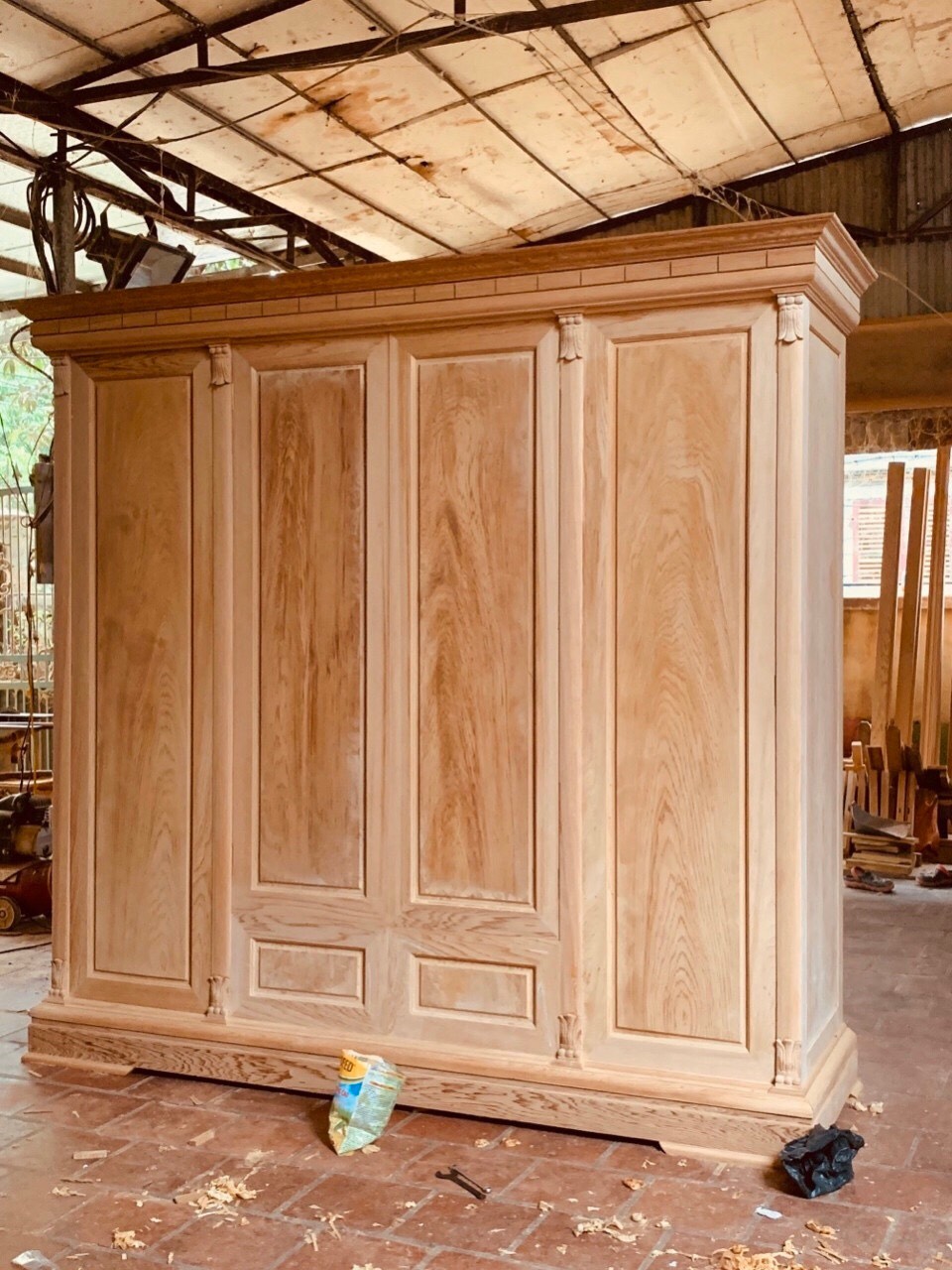 Tủ gỗ Ngọc am tại Long An