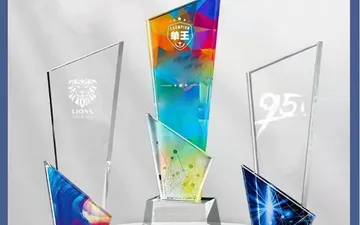 In Kỷ Niệm Chương Pha Lê Cao Cấp Tại Tân Nhật Minh Cho Sự Vinh Danh