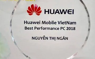 Nhận Làm Kỷ Niệm Chương Pha Lê Đẹp Cao Cấp Tại Tân Nhật Minh