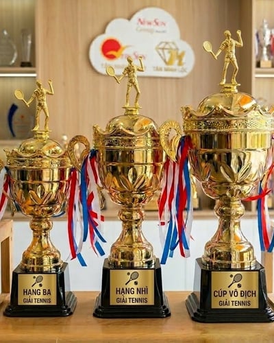 Cúp kim loại - Tennis - Cầu lông, Cúp thể thao 1